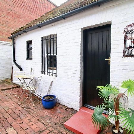 The Little Cottage By Air Premier Seaford Exterior photo
